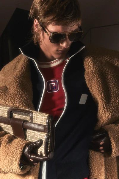 Look 7